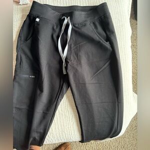 Women’s Figs Zamora Jogger Scrub Pants